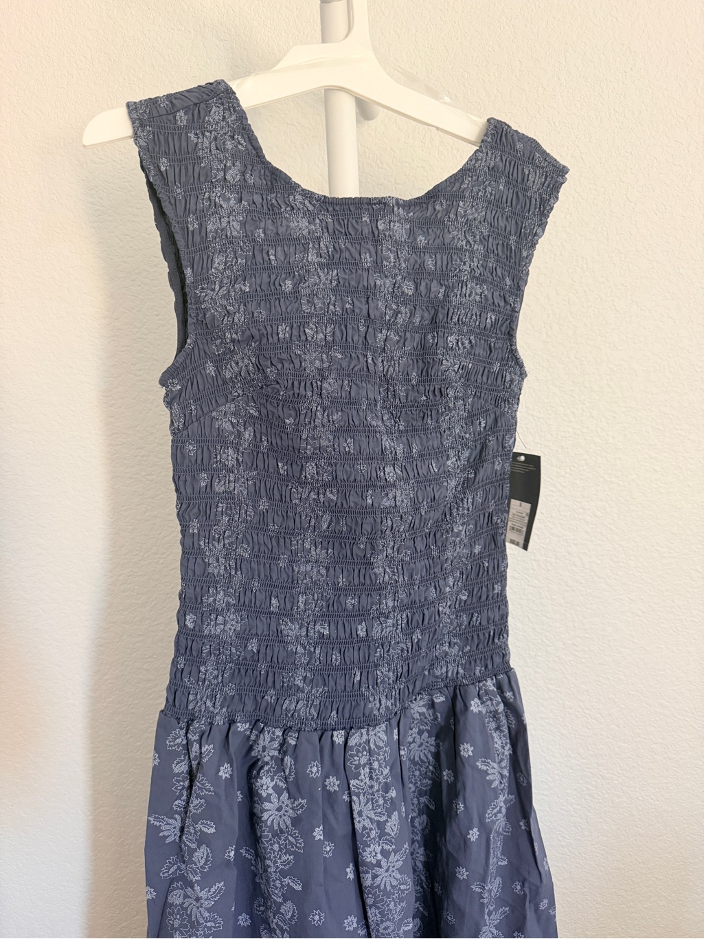 Universal Thread Blue Sleeveless Smocked Midi Dress With Floral Skirt